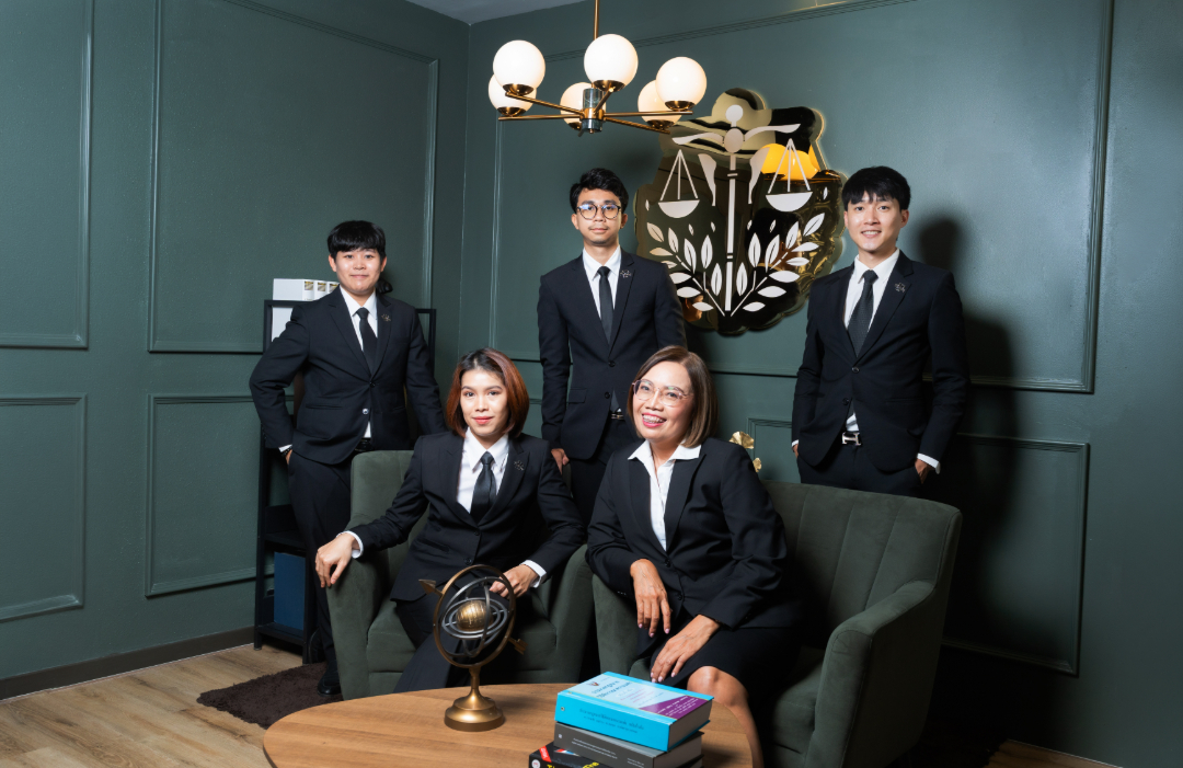 The Thailiving team in the firm's office